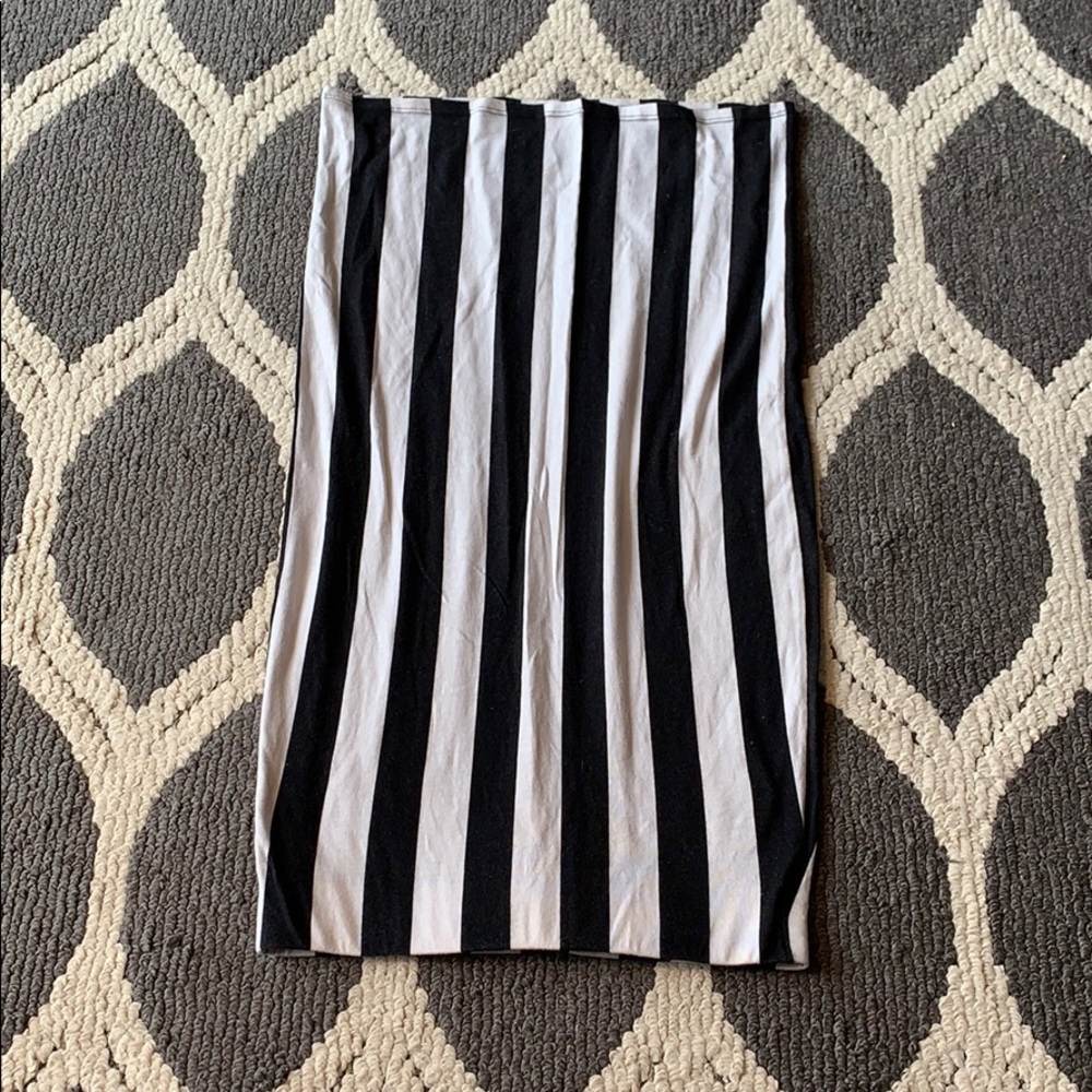 Striped Black/White Skirt